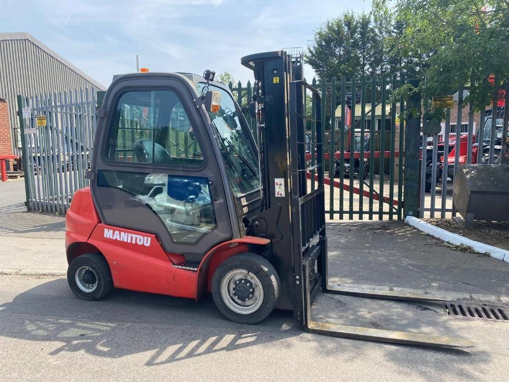 Дизельный погрузчик Manitou Mi25D: фото 16 Дизельный погрузчик Manitou Mi25D: фото 16