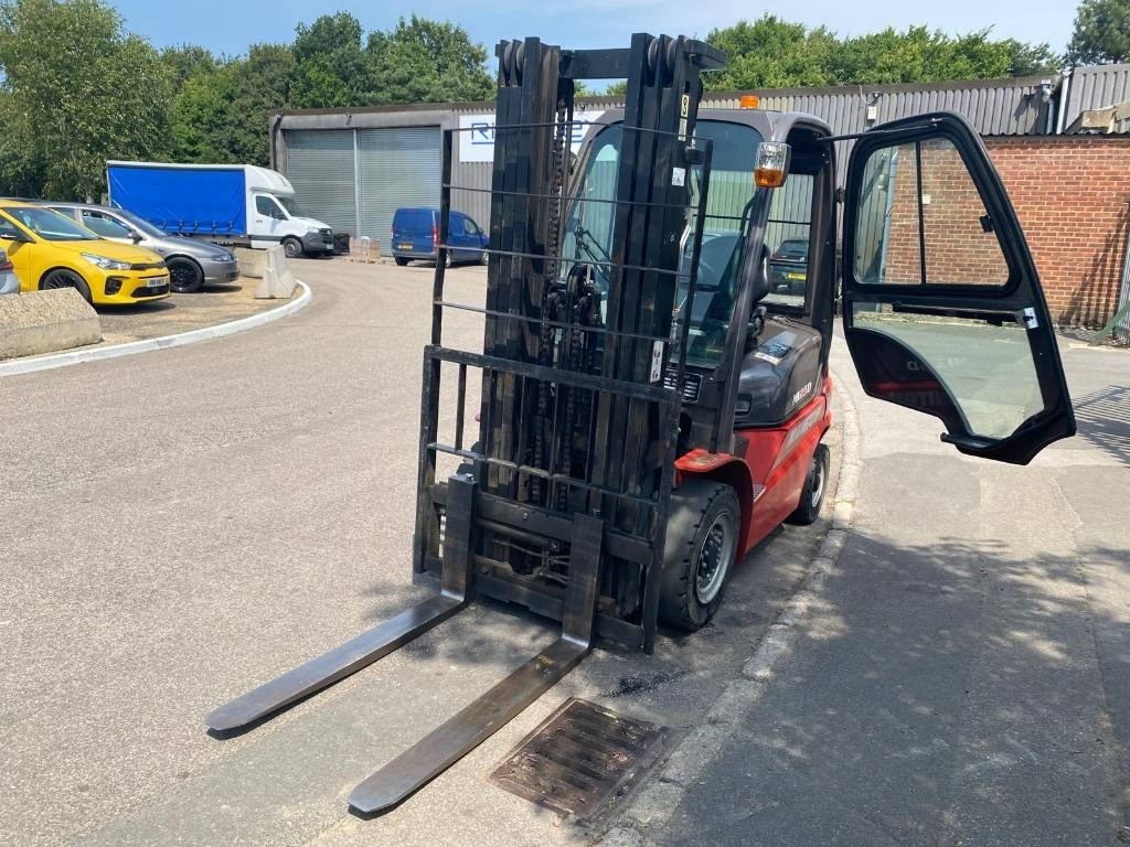 Дизельный погрузчик Manitou Mi25D: фото 6