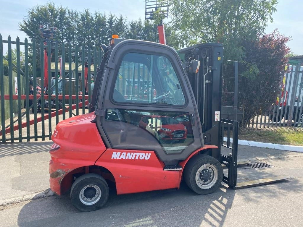 Дизельный погрузчик Manitou Mi25D: фото 17 Дизельный погрузчик Manitou Mi25D: фото 17