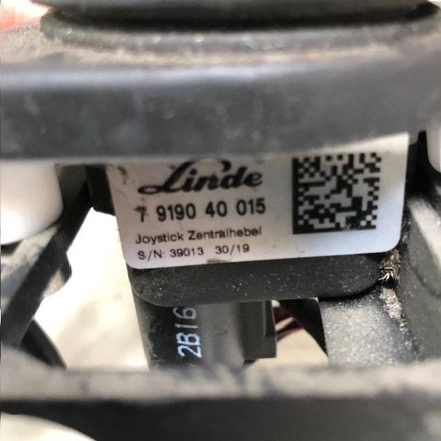 Joysticks for Linde - Электрическая система для Погрузочно-разгрузочной техники: фото 3 Joysticks for Linde - Электрическая система для Погрузочно-разгрузочной техники: фото 3