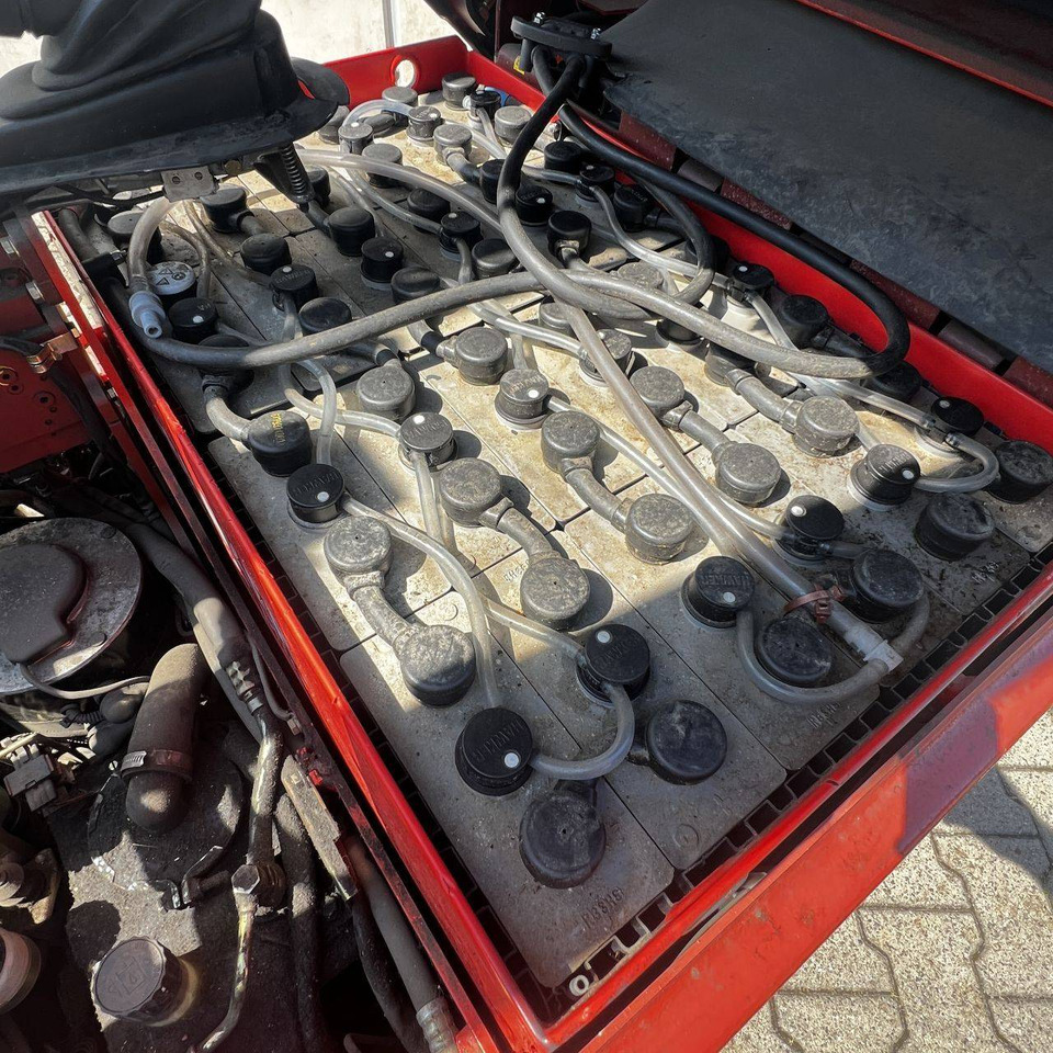 Электропогрузчик Linde E14 (335-02): фото 8 Электропогрузчик Linde E14 (335-02): фото 8