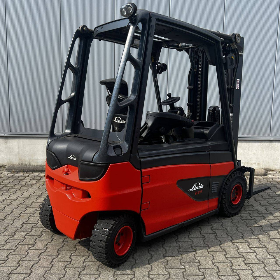 Linde E25L (387) - Электропогрузчик: фото 2 Linde E25L (387) - Электропогрузчик: фото 2