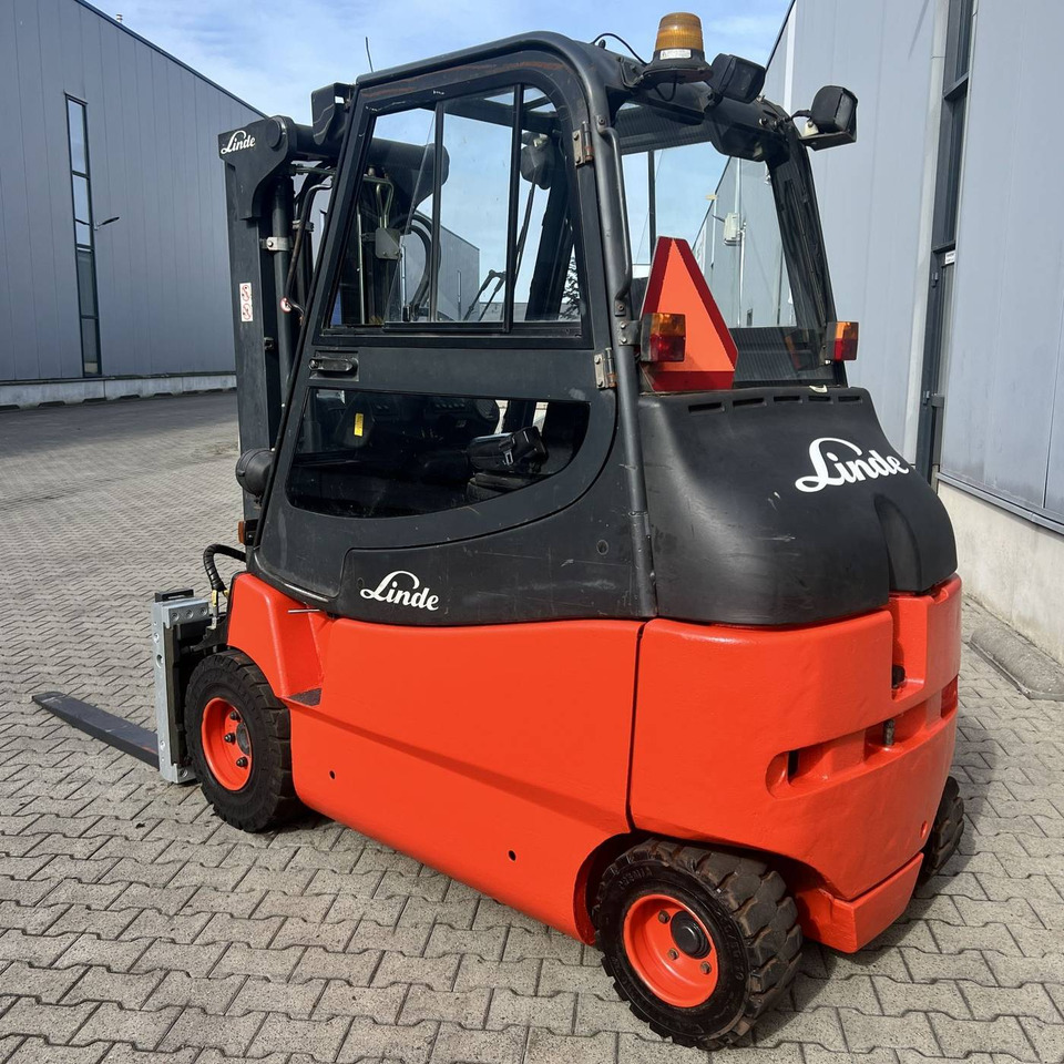 Linde E30-600S (336-03) - Электропогрузчик: фото 4 Linde E30-600S (336-03) - Электропогрузчик: фото 4