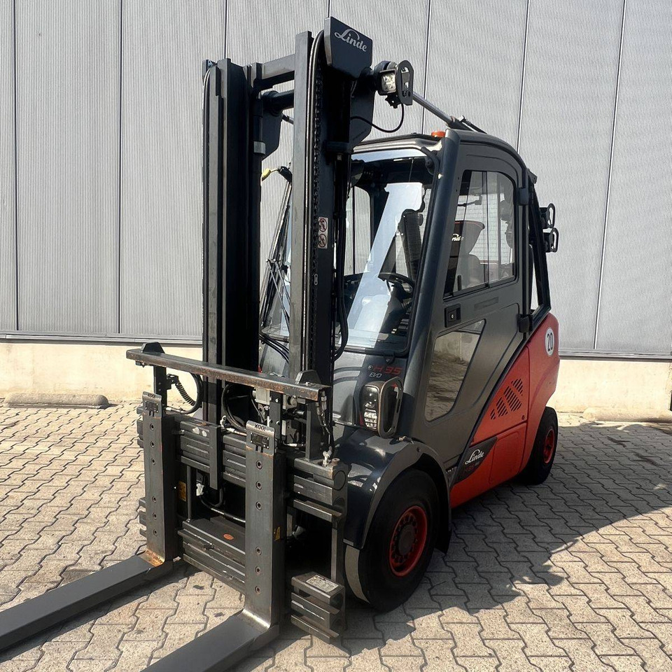 Linde H35T (393-02) EVO - Газовый погрузчик: фото 1 Linde H35T (393-02) EVO - Газовый погрузчик: фото 1