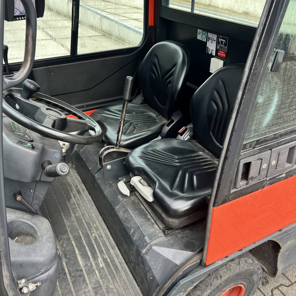 Linde P250 SWB (127) - Складской тягач: фото 3 Linde P250 SWB (127) - Складской тягач: фото 3