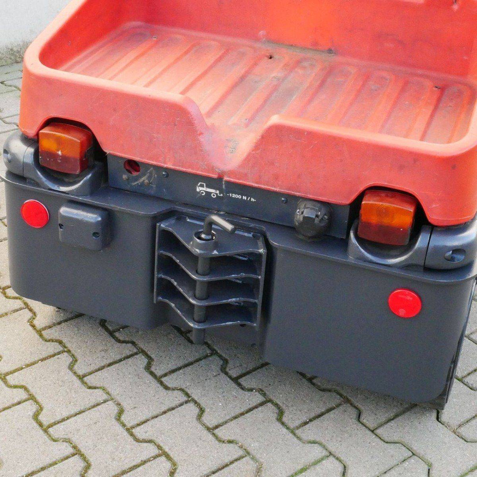 Linde P60Z (126) - Складской тягач: фото 4 Linde P60Z (126) - Складской тягач: фото 4