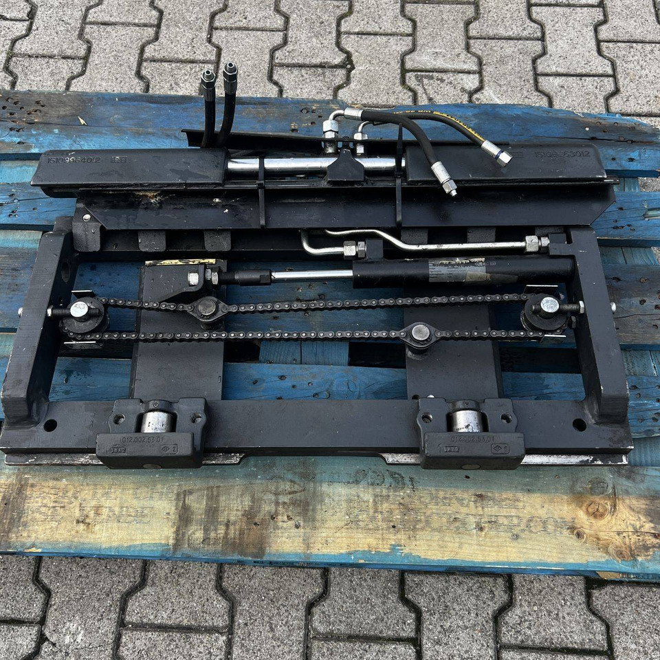 KAUP 2T163SN Forkpositioner without sideshift - Навесное оборудование: фото 5 KAUP 2T163SN Forkpositioner without sideshift - Навесное оборудование: фото 5