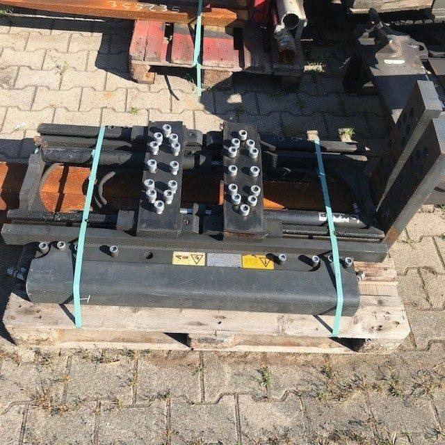 Kaup Fork positioner with sideshift - Навесное оборудование: фото 2 Kaup Fork positioner with sideshift - Навесное оборудование: фото 2