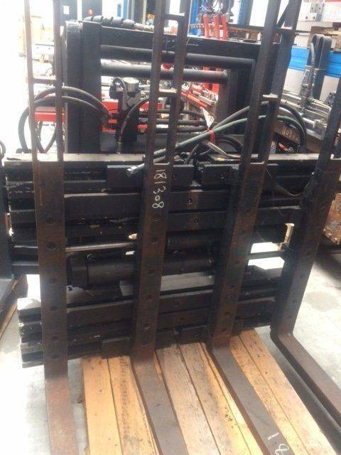 Stabau Double Pallet Handlers with Load Extender - Навесное оборудование: фото 2 Stabau Double Pallet Handlers with Load Extender - Навесное оборудование: фото 2