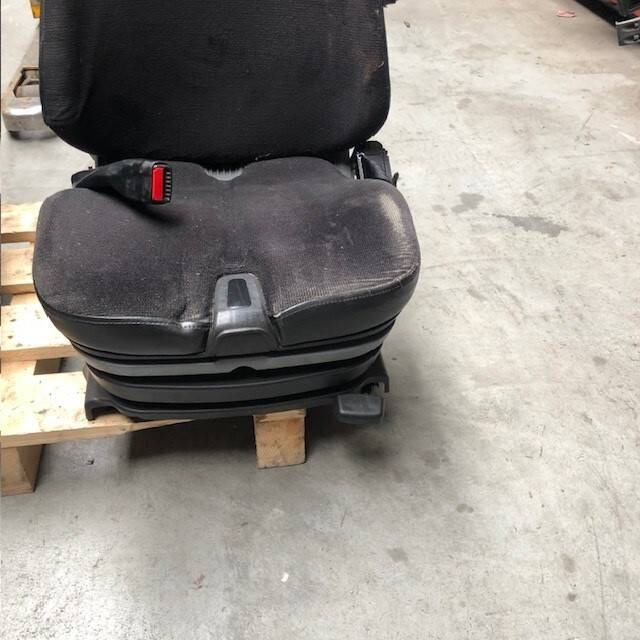Seat for Linde /1120-01/ - Сиденье для Погрузочно-разгрузочной техники: фото 2 Seat for Linde /1120-01/ - Сиденье для Погрузочно-разгрузочной техники: фото 2