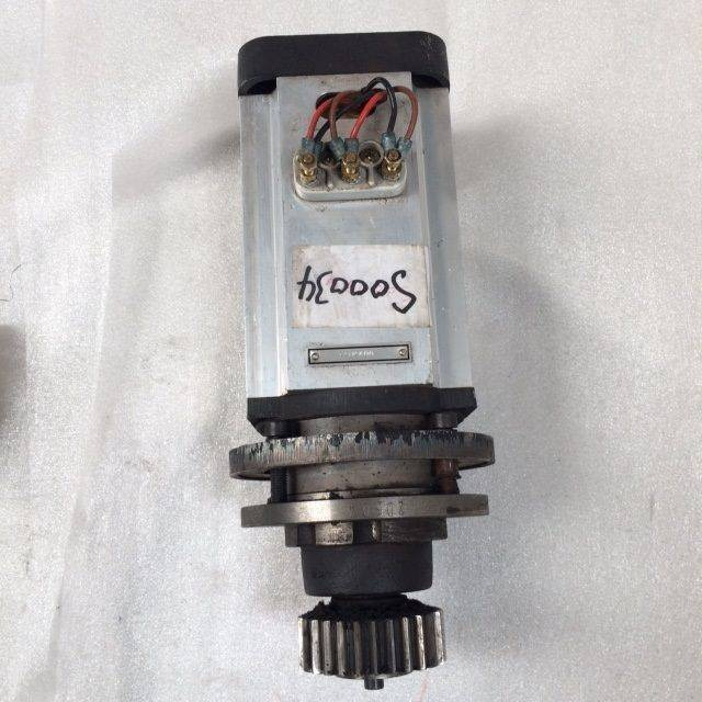 Steering motor for Caterpillar - Рулевое управление для Погрузочно-разгрузочной техники: фото 2 Steering motor for Caterpillar - Рулевое управление для Погрузочно-разгрузочной техники: фото 2