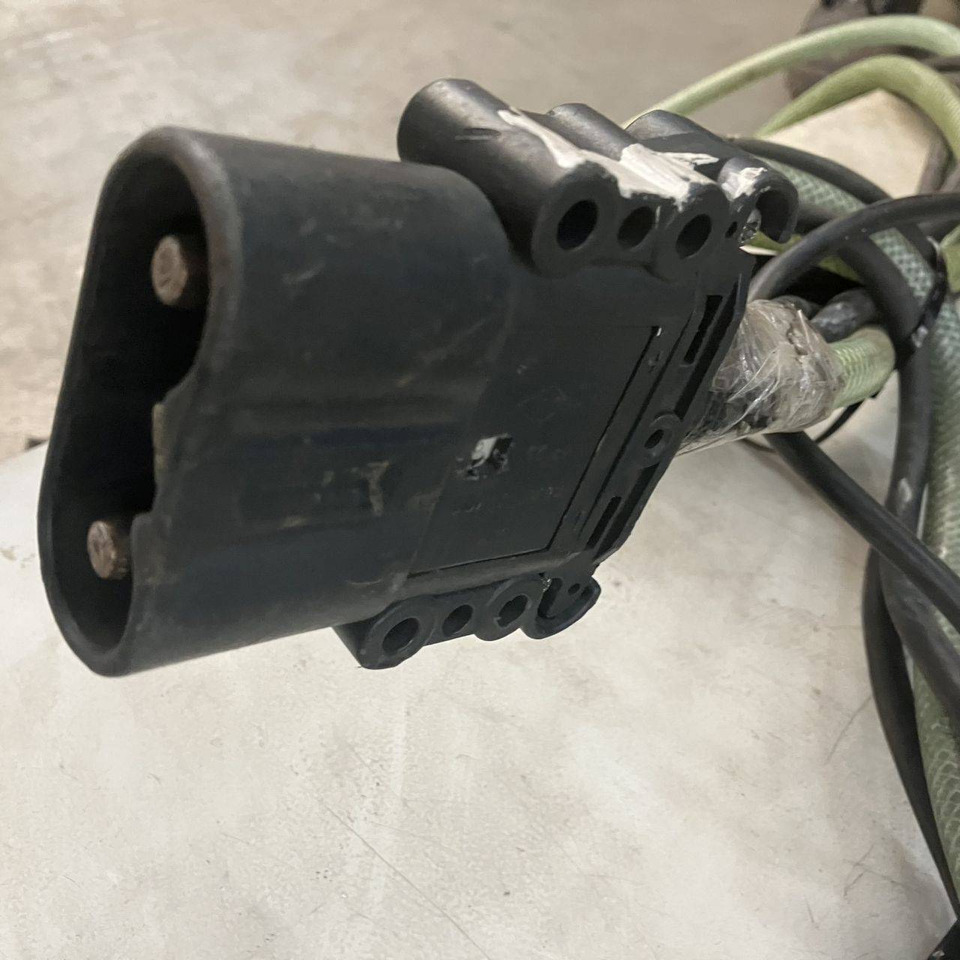 Benning 24V/50A Eurotron - Запчасти для Погрузочно-разгрузочной техники: фото 4 Benning 24V/50A Eurotron - Запчасти для Погрузочно-разгрузочной техники: фото 4