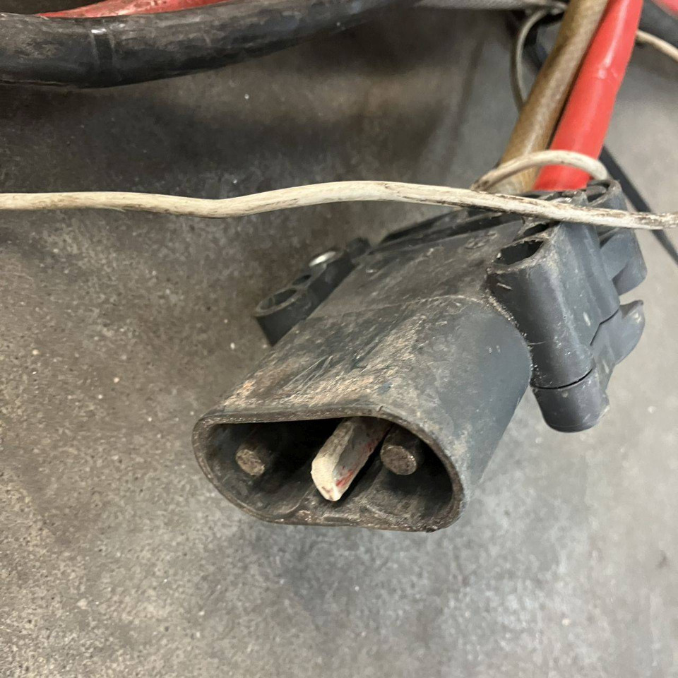Hoppecke D400 G24/125B-F14H0-JF Trak Air - Запчасти для Погрузочно-разгрузочной техники: фото 4 Hoppecke D400 G24/125B-F14H0-JF Trak Air - Запчасти для Погрузочно-разгрузочной техники: фото 4