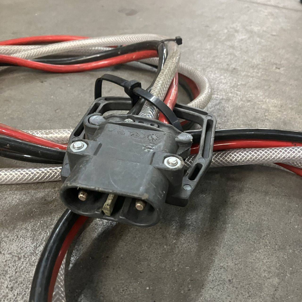 Hoppecke E230 G24/30 B-F14 H0-HF Trak Air - Запчасти для Погрузочно-разгрузочной техники: фото 4 Hoppecke E230 G24/30 B-F14 H0-HF Trak Air - Запчасти для Погрузочно-разгрузочной техники: фото 4