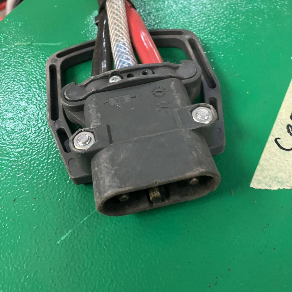 Hoppecke E230 G24/65 B-F15FS Trak power Optimal Charge (3) - Запчасти для Погрузочно-разгрузочной техники: фото 3 Hoppecke E230 G24/65 B-F15FS Trak power Optimal Charge (3) - Запчасти для Погрузочно-разгрузочной техники: фото 3