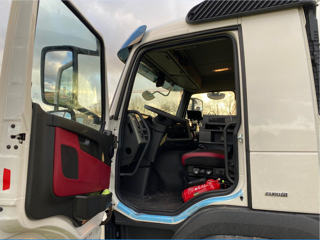 VOLVO FM - Грузовик-цистерна: фото 2 VOLVO FM - Грузовик-цистерна: фото 2
