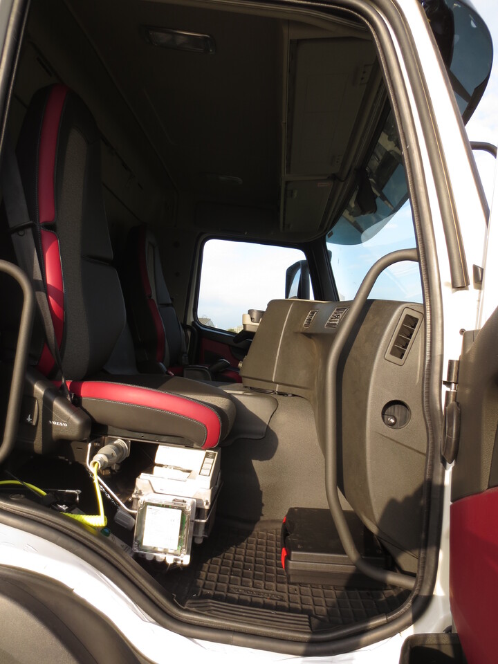 VOLVO FM - Грузовик-цистерна: фото 3 VOLVO FM - Грузовик-цистерна: фото 3