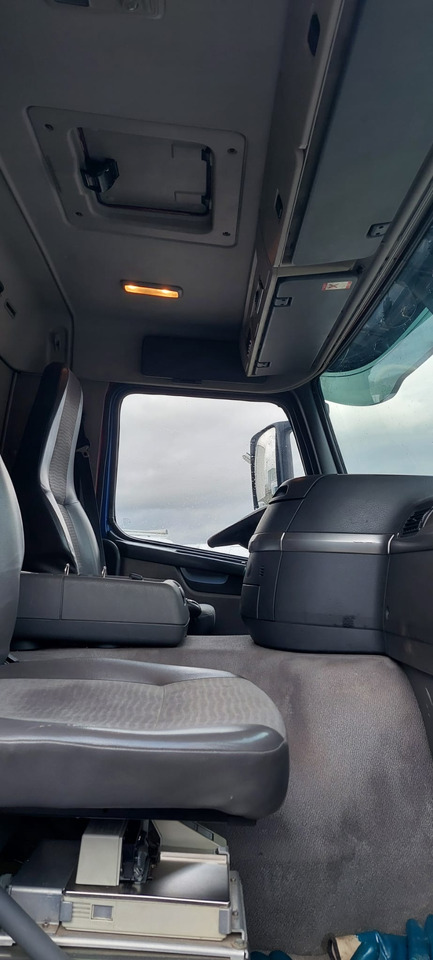 VOLVO FMFH - Грузовик-цистерна: фото 4 VOLVO FMFH - Грузовик-цистерна: фото 4