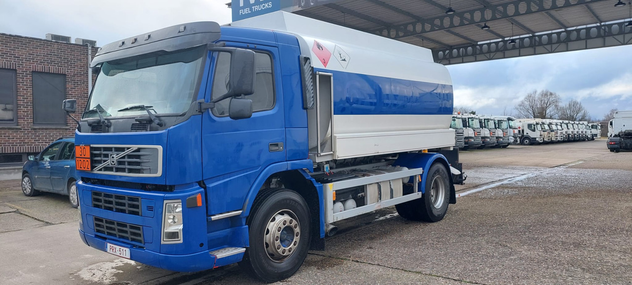 VOLVO FMFH - Грузовик-цистерна: фото 1 VOLVO FMFH - Грузовик-цистерна: фото 1