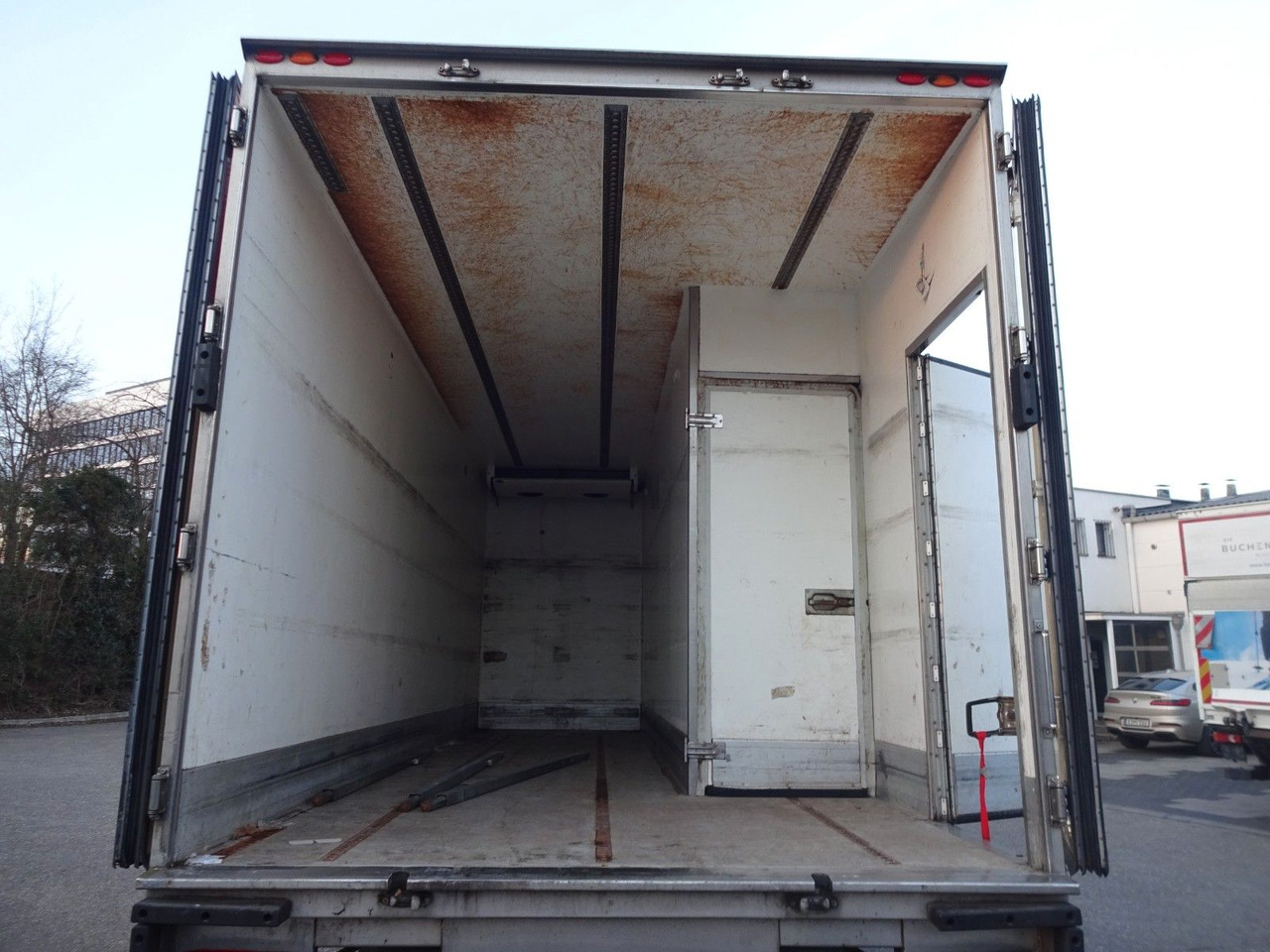 Грузовик с закрытым кузовом DAF LF 230, 12 T, LBW, Türen, Klima, Automat, Kamera: фото 8