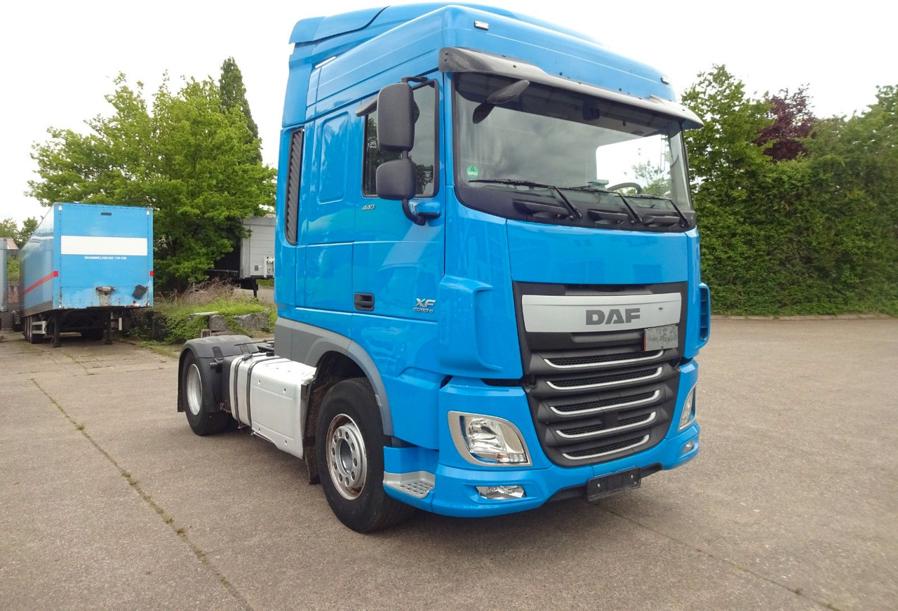 DAF XF 440, SC, Klima, 2 x Tank, Intarder, - Тягач: фото 1 DAF XF 440, SC, Klima, 2 x Tank, Intarder, - Тягач: фото 1