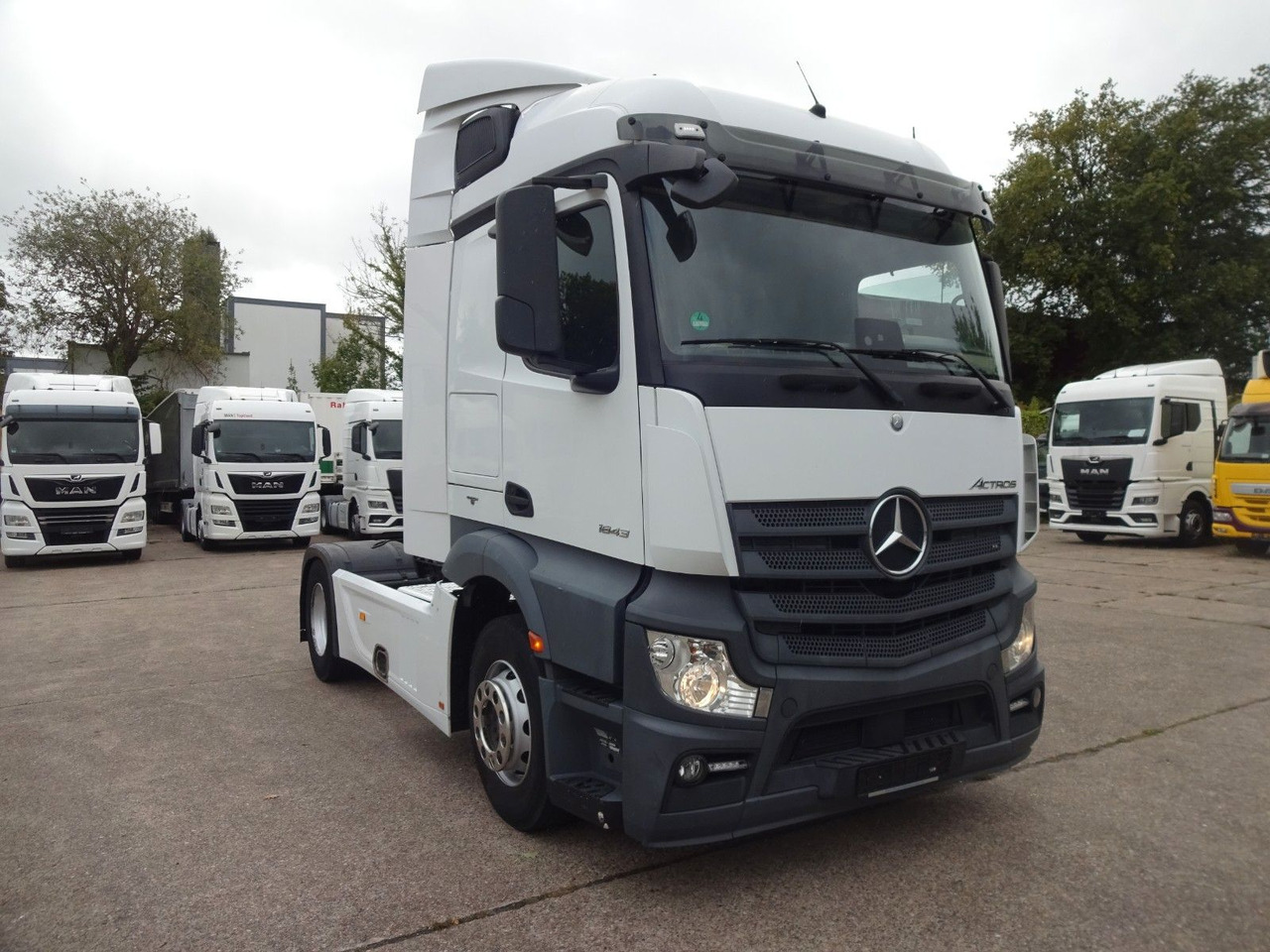 Mercedes-Benz 1843, Retarder, Klima - Тягач: фото 3 Mercedes-Benz 1843, Retarder, Klima - Тягач: фото 3