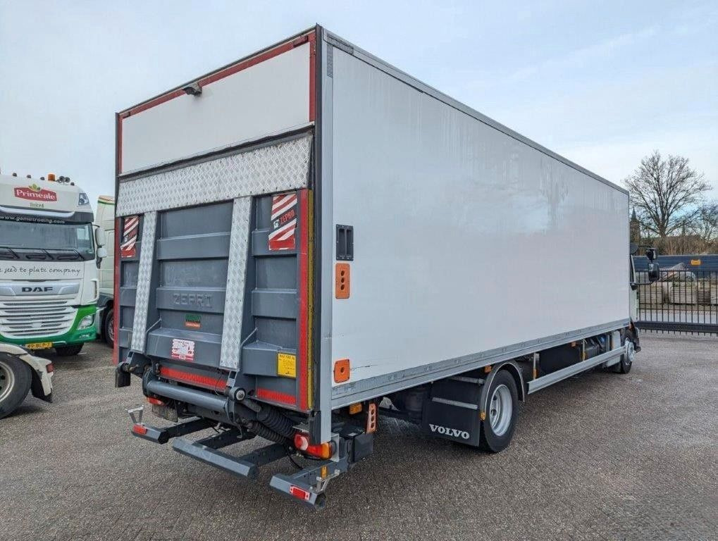 Volvo FL 210, 12tn., Isolirt, Autom, wie neu - Грузовик с закрытым кузовом: фото 3 Volvo FL 210, 12tn., Isolirt, Autom, wie neu - Грузовик с закрытым кузовом: фото 3