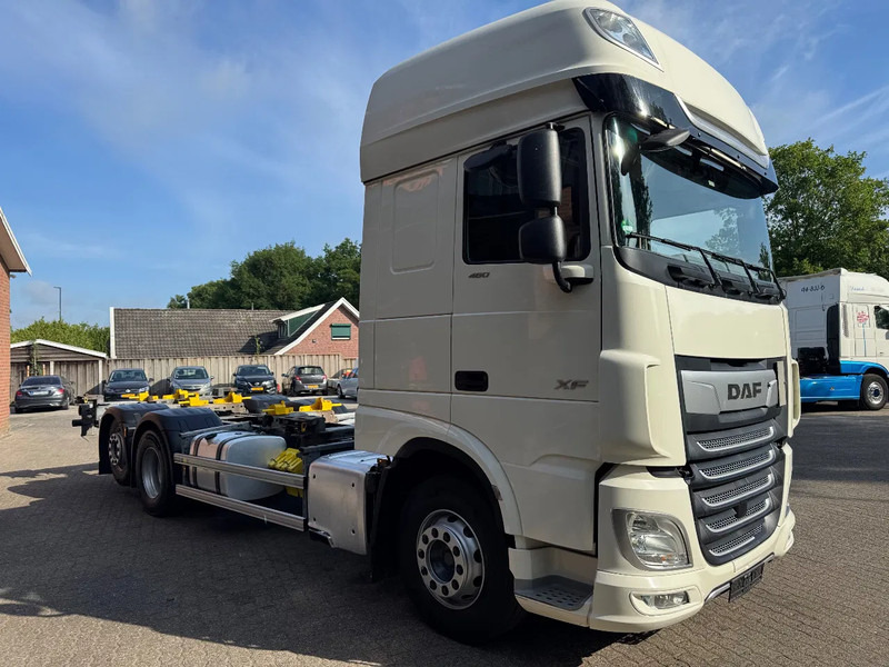 DAF XF 480 6X2 SSC FAR BDF Retarder 2x AHK 7.82 Multiwechseler - Грузовик-контейнеровоз/ Сменный кузов: фото 2 DAF XF 480 6X2 SSC FAR BDF Retarder 2x AHK 7.82 Multiwechseler - Грузовик-контейнеровоз/ Сменный кузов: фото 2