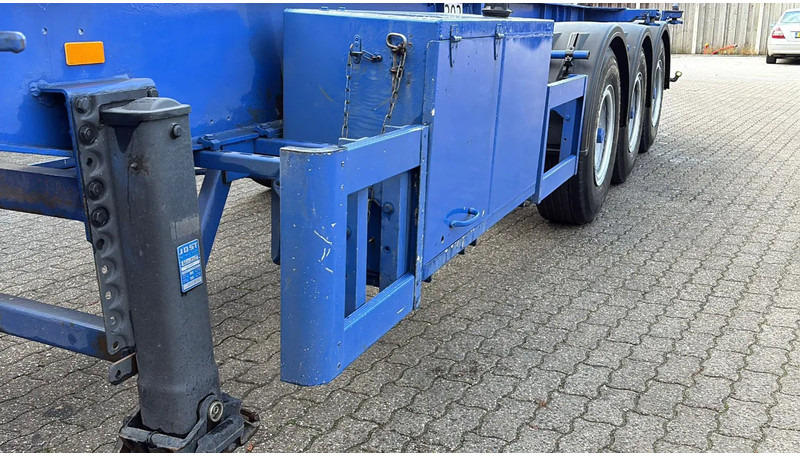 Полуприцеп-контейнеровоз/ Сменный кузов Hendricks 20ft container Kippchassis 24V hydraulic Self support!: фото 12