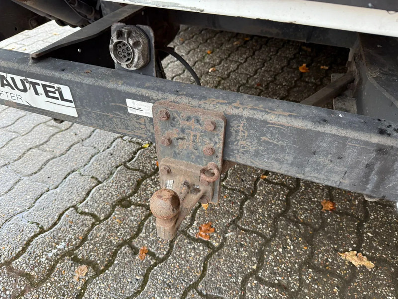 Грузовик с закрытым кузовом MAN TGS 26.320 Koffer Stuuras AHK 2.500KG LBW 319.460KM! NL Truck: фото 14