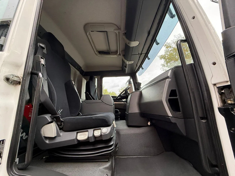 Грузовик с закрытым кузовом MAN TGS 26.320 Koffer Stuuras AHK 2.500KG LBW 319.460KM! NL Truck: фото 11