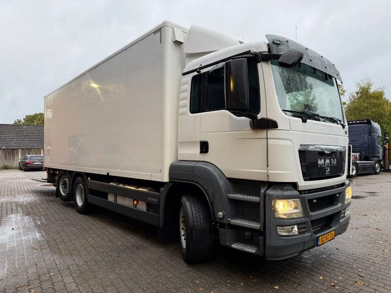 MAN TGS 26.320 Koffer Stuuras AHK 3.000KG LBW 373.230KM! NL Truck APK/TUV 18-03-2026 - Грузовик с закрытым кузовом: фото 2 MAN TGS 26.320 Koffer Stuuras AHK 3.000KG LBW 373.230KM! NL Truck APK/TUV 18-03-2026 - Грузовик с закрытым кузовом: фото 2