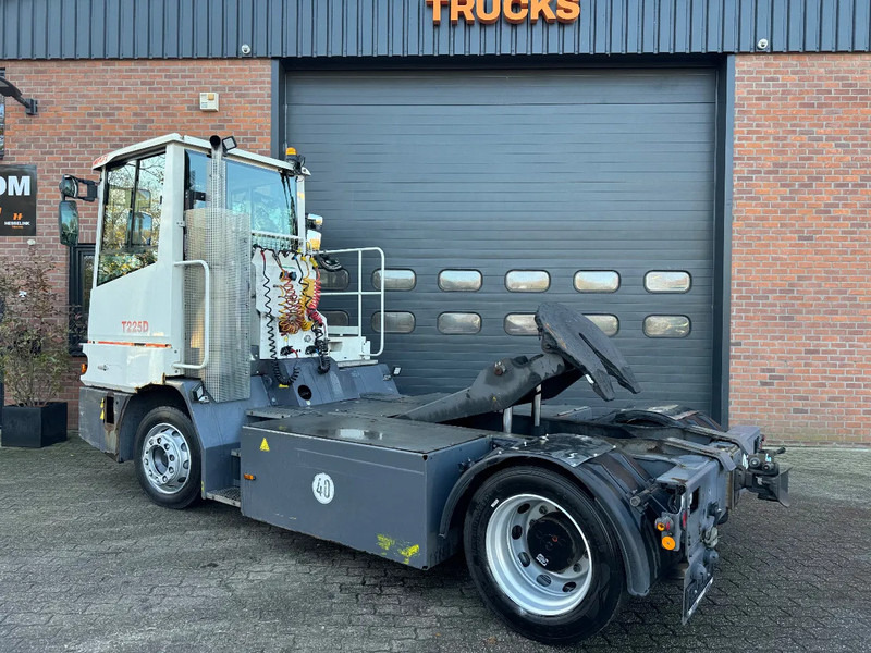 Mafi T225D T225D Rangeertrekker met Kenteken & vangmuil! - Терминальный тягач: фото 3 Mafi T225D T225D Rangeertrekker met Kenteken & vangmuil! - Терминальный тягач: фото 3