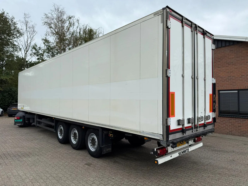 Schmitz Cargobull SKO 24 5x Meatrails Rohrbahnen Fleisch Carrier Vector 1950MT lnclusief haken - Изотермический полуприцеп: фото 3 Schmitz Cargobull SKO 24 5x Meatrails Rohrbahnen Fleisch Carrier Vector 1950MT lnclusief haken - Изотермический полуприцеп: фото 3
