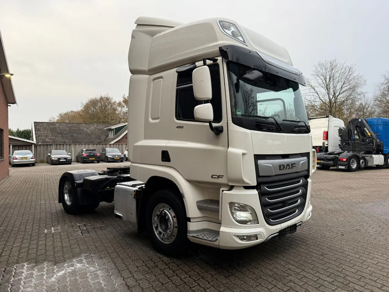 DAF CF 450 4X2 Space Cab LED Retarder Alcoa dura Bright 296.210 KM! German truck - Тягач: фото 4 DAF CF 450 4X2 Space Cab LED Retarder Alcoa dura Bright 296.210 KM! German truck - Тягач: фото 4