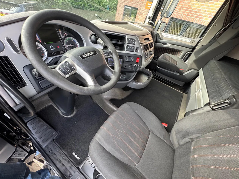 Тягач DAF XF 450 4X2 Space Cab EURO 6 D 582.560KM NL Truck, Top conditie: фото 13