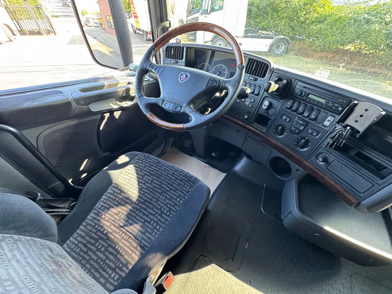 Фото интерьера 2: Тягач Scania R500 V8 4X2 Topline EURO 3, Analoog, Originele Nederlandse truck