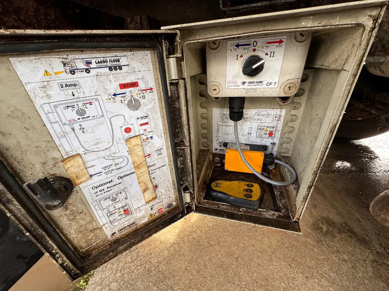 Полуприцеп с подвижным полом kraker CF 200 92m3 Cargo Floor 10MM 2x Liftachse Silver: фото 9 Полуприцеп с подвижным полом kraker CF 200 92m3 Cargo Floor 10MM 2x Liftachse Silver: фото 9