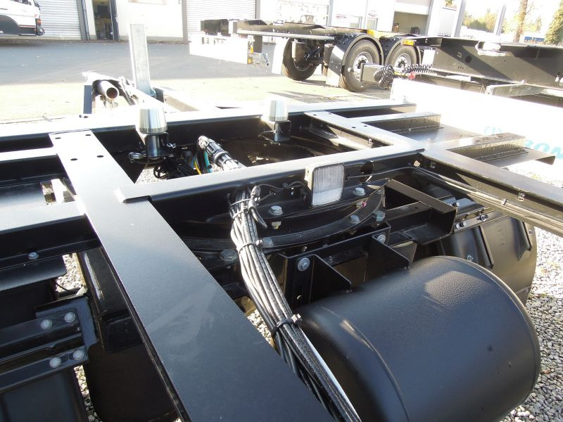 Krone BDF-System, UPS-Version, NEUFAHRZEUG ohne Zulassung. - Прицеп-контейнеровоз/ Сменный кузов: фото 5 Krone BDF-System, UPS-Version, NEUFAHRZEUG ohne Zulassung. - Прицеп-контейнеровоз/ Сменный кузов: фото 5