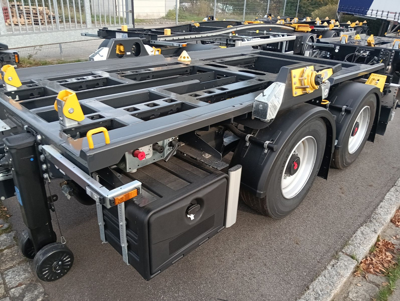 Hüffermann 2-A-MINI-CARRIER SAFETYFIX VERZINKT NEU TOP-PREI - Прицеп мультилифт/ Бункеровоз: фото 3 Hüffermann 2-A-MINI-CARRIER SAFETYFIX VERZINKT NEU TOP-PREI - Прицеп мультилифт/ Бункеровоз: фото 3