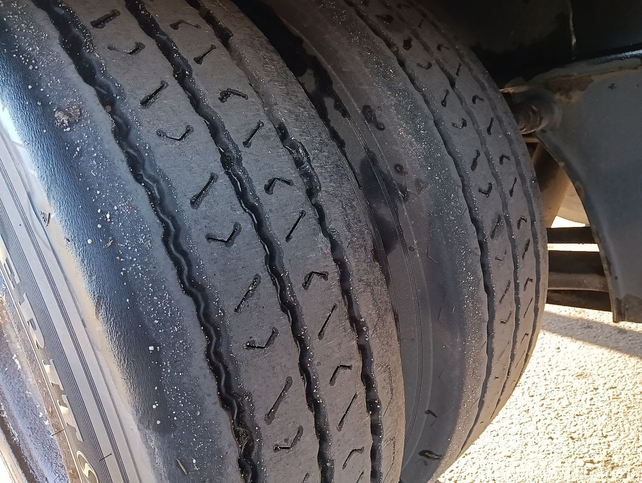Новый Низкорамный полуприцеп Krone SDP 27  12,2m JUMBO BPW 235/75R17,5 Reifen 90%: фото 22