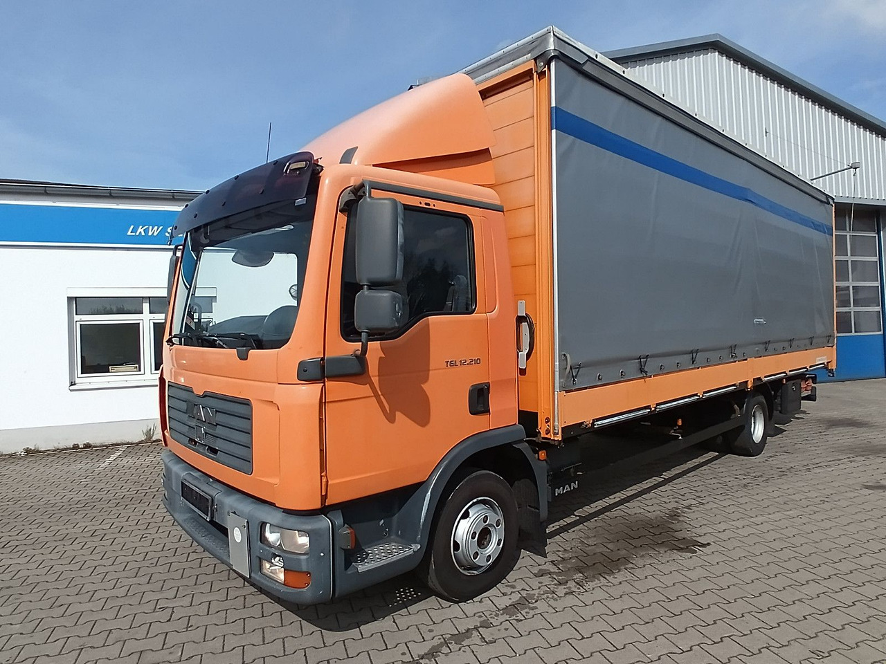 MAN TGL 12.210 4x2 KLIMA,AHK, 7,3m SCHWARZMÜLLER TÜV - Тентованный грузовик: фото 1 MAN TGL 12.210 4x2 KLIMA,AHK, 7,3m SCHWARZMÜLLER TÜV - Тентованный грузовик: фото 1