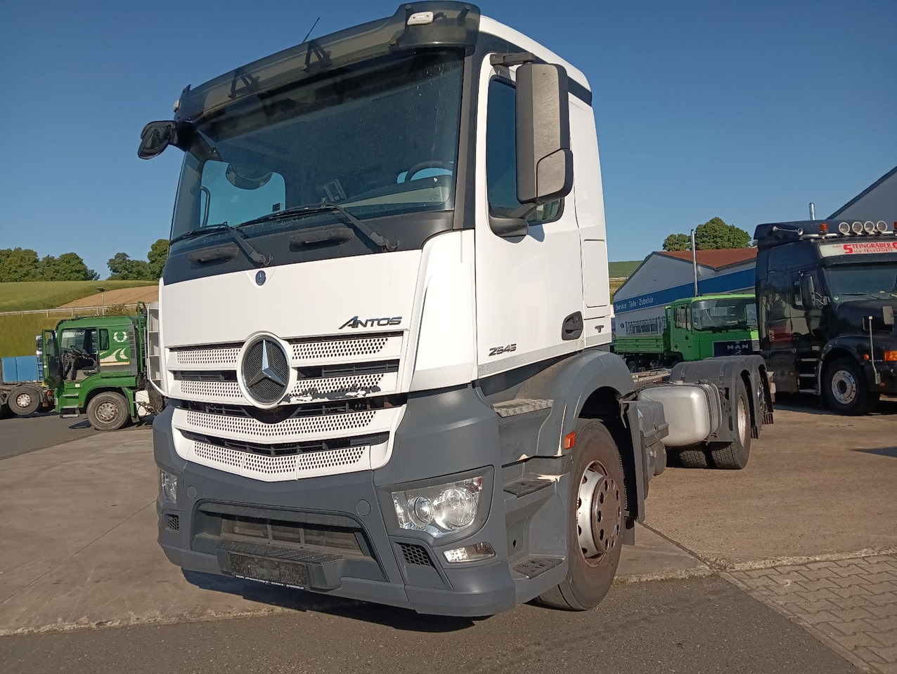 Mercedes-Benz ANTOS 2545 6x2 Lenkachse Luft/Luft PTO AHK - Грузовик-шасси: фото 1 Mercedes-Benz ANTOS 2545 6x2 Lenkachse Luft/Luft PTO AHK - Грузовик-шасси: фото 1