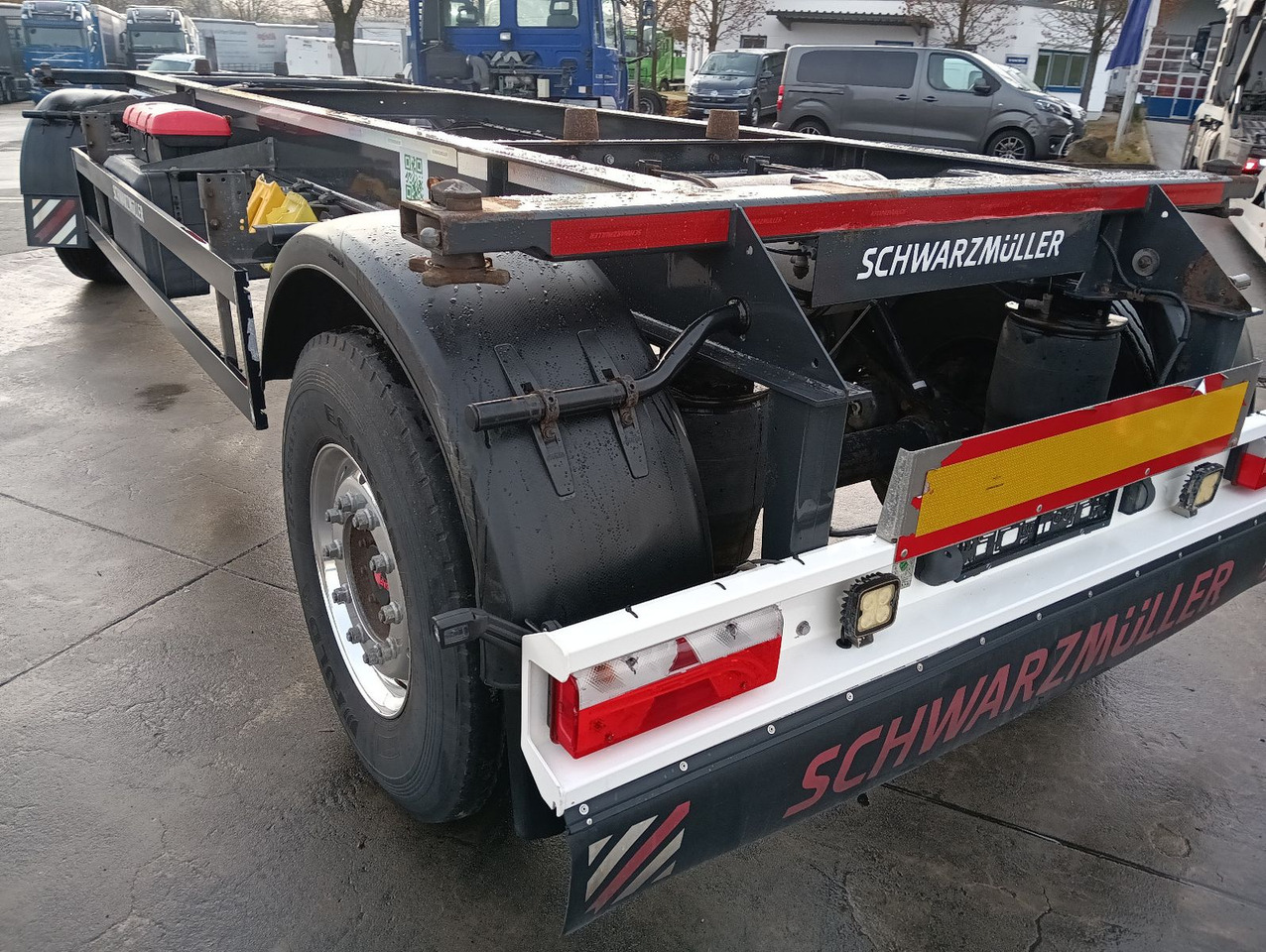 Schwarzmüller 2-A BDF 1,22/1,32 ALCOA Alufelgen ADR 120tkm TÜV Schwarzmüller 2-A BDF 1,22/1,32 ALCOA Alufelgen ADR 120tkm TÜV - Прицеп-контейнеровоз/ Сменный кузов: фото 1 Schwarzmüller 2-A BDF 1,22/1,32 ALCOA Alufelgen ADR 120tkm TÜV Schwarzmüller 2-A BDF 1,22/1,32 ALCOA Alufelgen ADR 120tkm TÜV - Прицеп-контейнеровоз/ Сменный кузов: фото 1