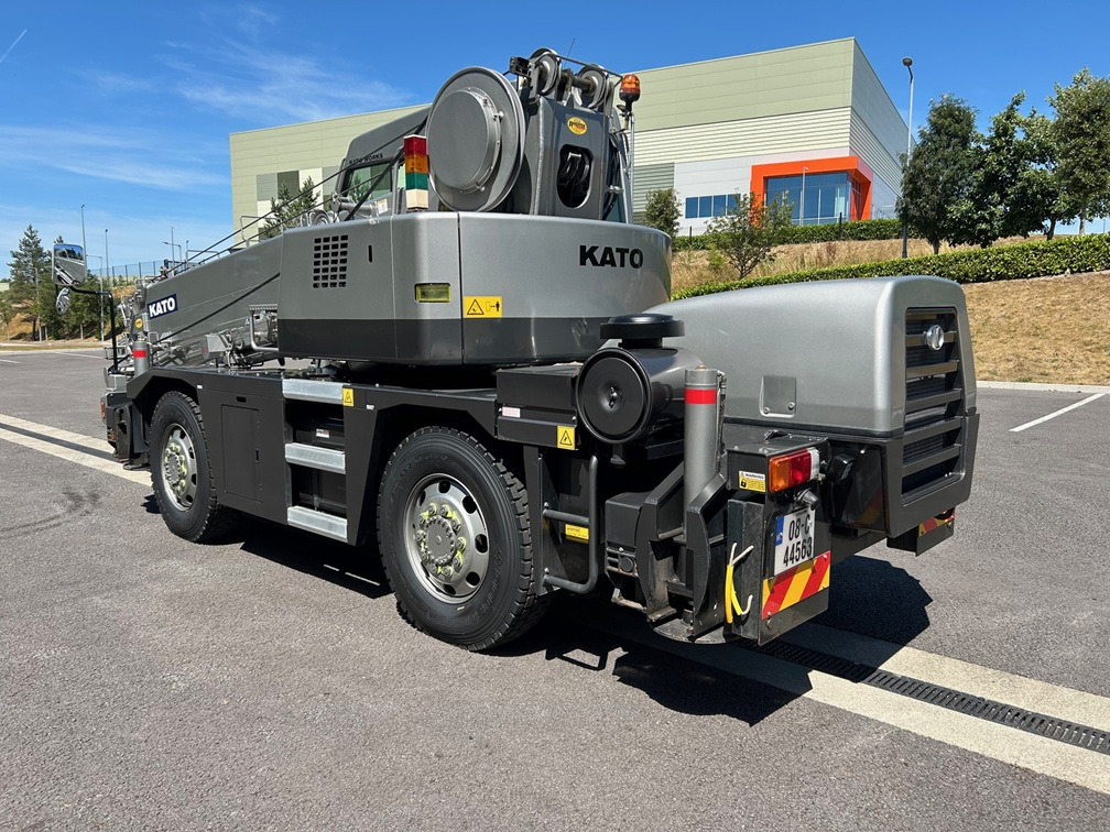 Вседорожный кран KATO 13 Ton City Crane with Only 6,822kms and 1,362 hours from New: фото 7