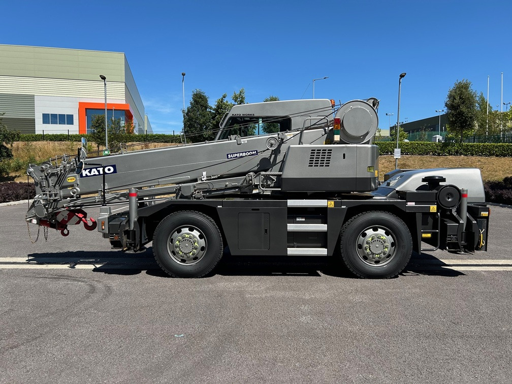 Вседорожный кран KATO 13 Ton City Crane with Only 6,822kms and 1,362 hours from New: фото 8