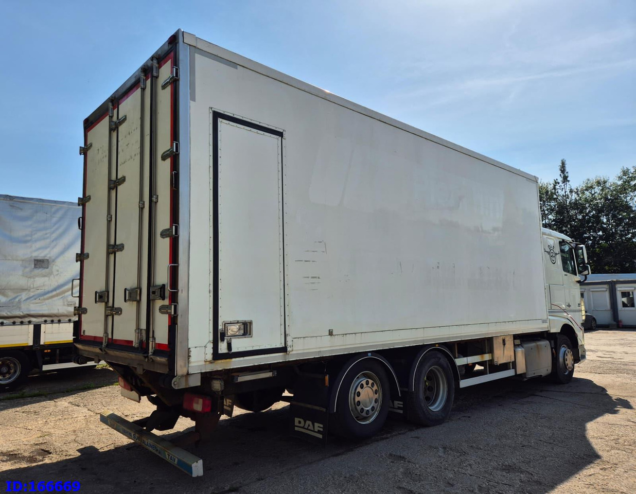 DAF XF 106.460 FAR 6X2 Euro6 - Рефрижератор: фото 5 DAF XF 106.460 FAR 6X2 Euro6 - Рефрижератор: фото 5