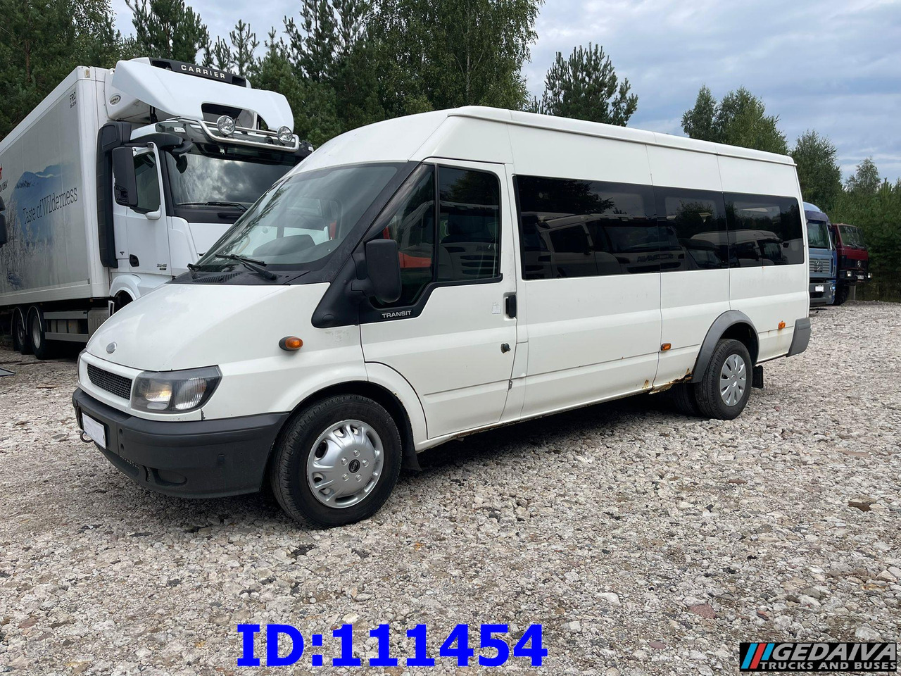 FORD Transit Manual 17-seater - Туристический автобус: фото 1 FORD Transit Manual 17-seater - Туристический автобус: фото 1