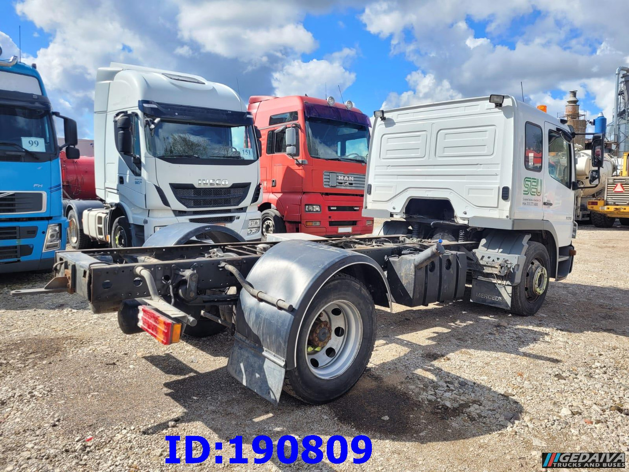 MERCEDES-BENZ Atego 1425 - Грузовик-шасси: фото 5 MERCEDES-BENZ Atego 1425 - Грузовик-шасси: фото 5