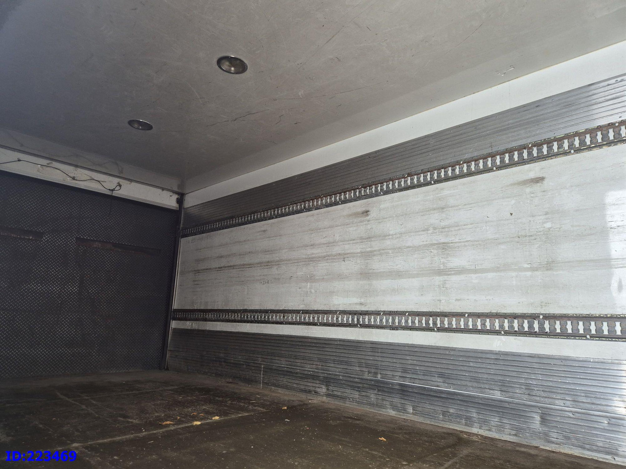 Грузовик с закрытым кузовом MERCEDES-BENZ Atego 1524: фото 8 Грузовик с закрытым кузовом MERCEDES-BENZ Atego 1524: фото 8